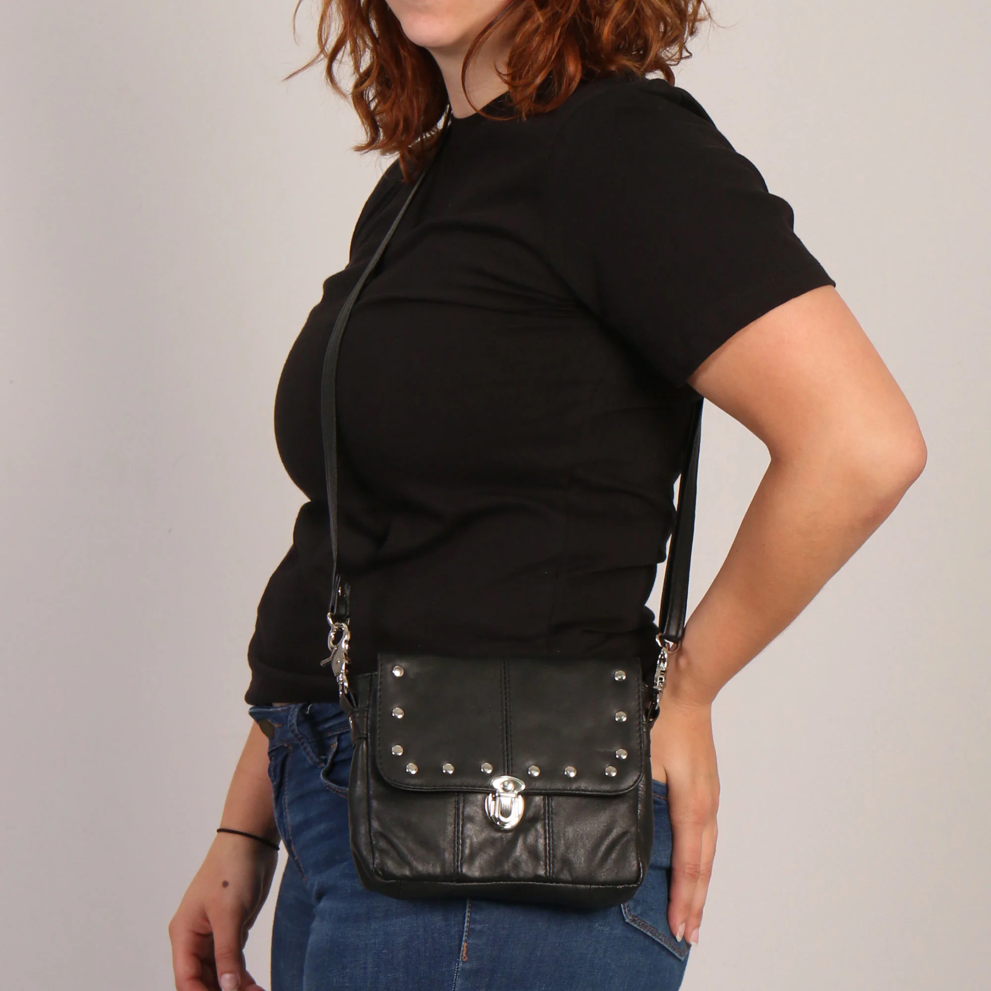 Hot Leathers CPS1010 Leather Clip Pouch with Studs - Image 2