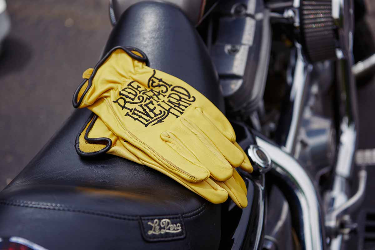 Hot Leathers GVD2001 Uni-Sex Gold 'Bolt' Deer Skin Leather Gloves - Image 5