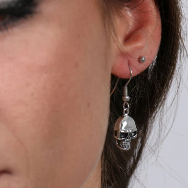 Hot Leathers JWE1102 Stainless Steel Skull Earrings - Image 2