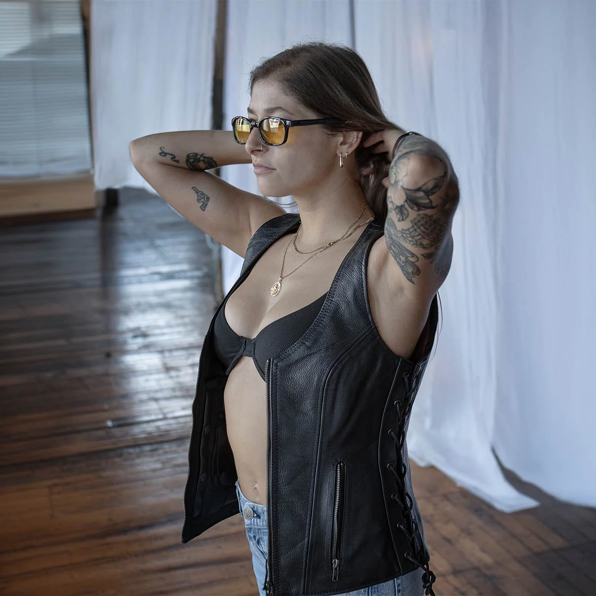 Milwaukee Leather Women's Black Leather V-Neck Motorcycle Rider Vest with Side Lace MLL4531 - Image 7
