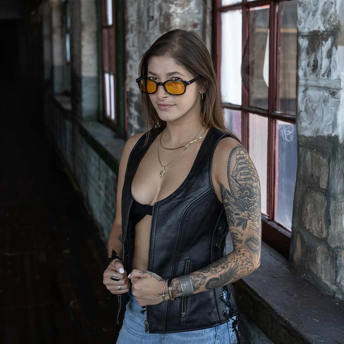 Milwaukee Leather Women's Black Leather V-Neck Motorcycle Rider Vest with Side Lace MLL4531 - Image 9