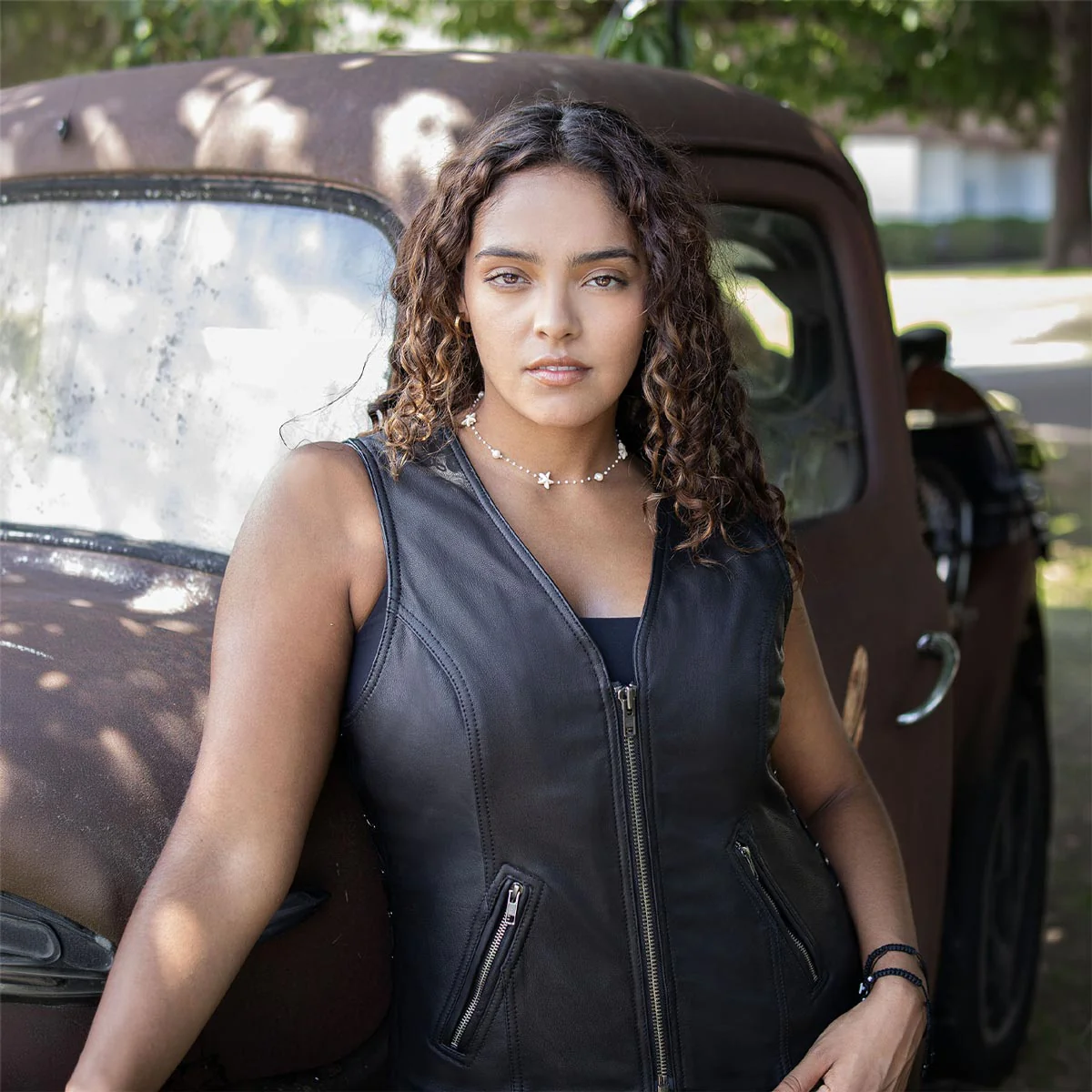Milwaukee Motorcycle Clothing Co. Women's Jenni Black Premium Leather V-Neck Side Lace Vest MMC40001 - Image 9